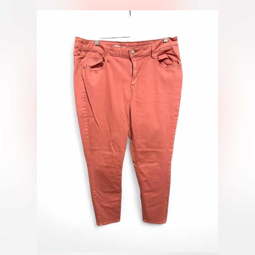 Old Navy Women's Salmon Skinny Jeans - Picture 2 of 9